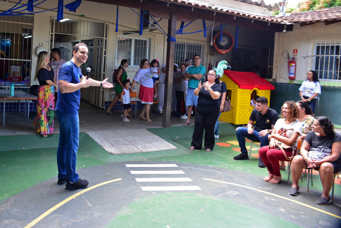 Apresentação Cultural no CMEI NELCY DA SILVA FRAGA