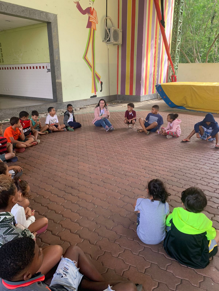 Crianças e adolescentes do Cajun participam de ação da educação ambiental