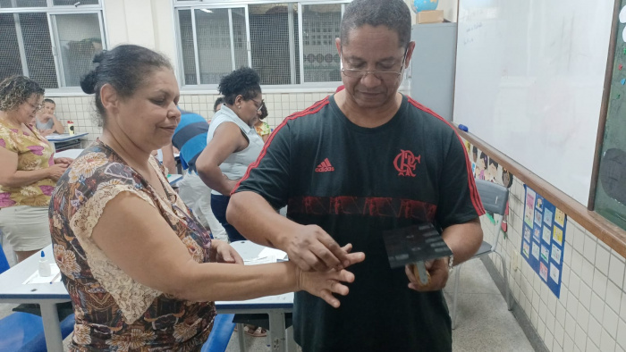 Mutirão identidade na EJA