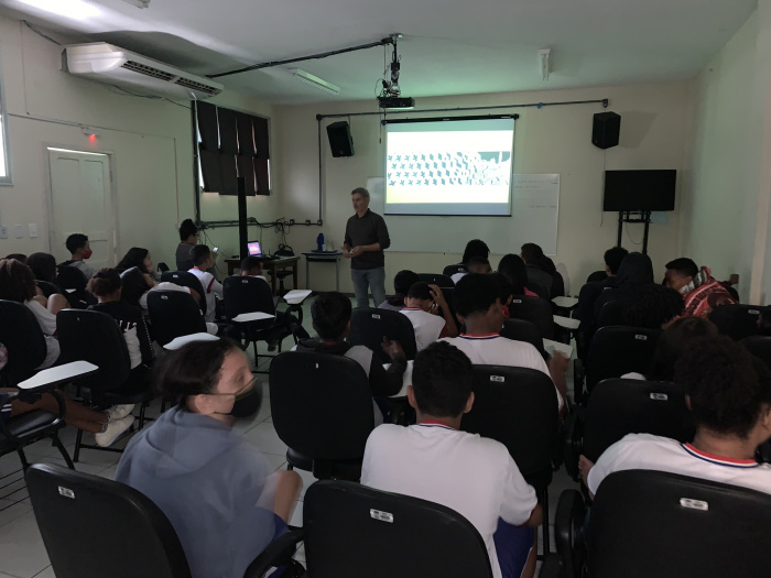 Caravana Holandesa na Emef Maria José Costa Moraes
