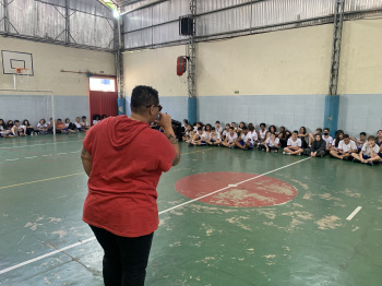 Apresentação de Rap na Emef MMOD