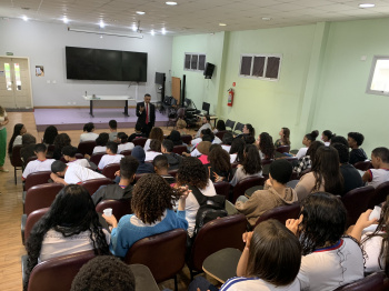 Projeto Histórias Possíveis recebe Promotor de Justiça do MPES
