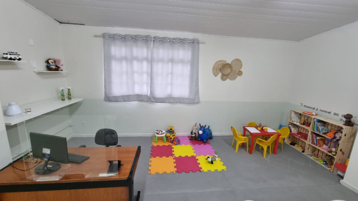 Técnica de muralismo humaniza salas do Cras do Parque Moscoso