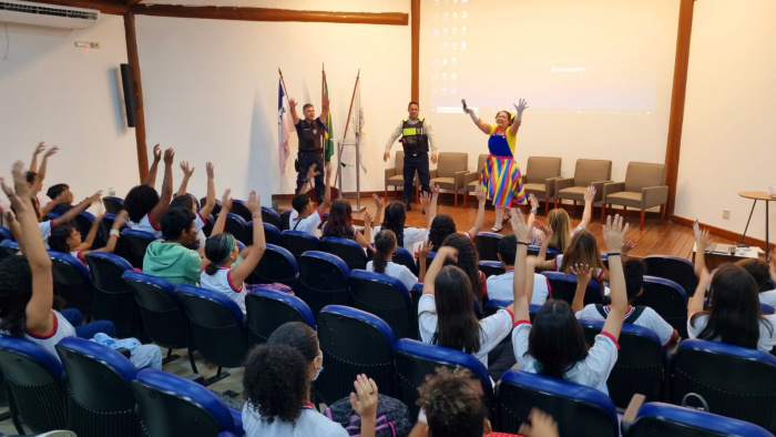 Encontro de estudantes participantes da Semana Municipal da Infância e da Adolescência