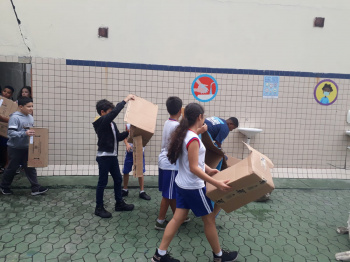 Estudantes participam de atividades ambientais