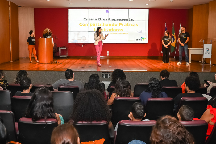 Programa Ensina Brasil 