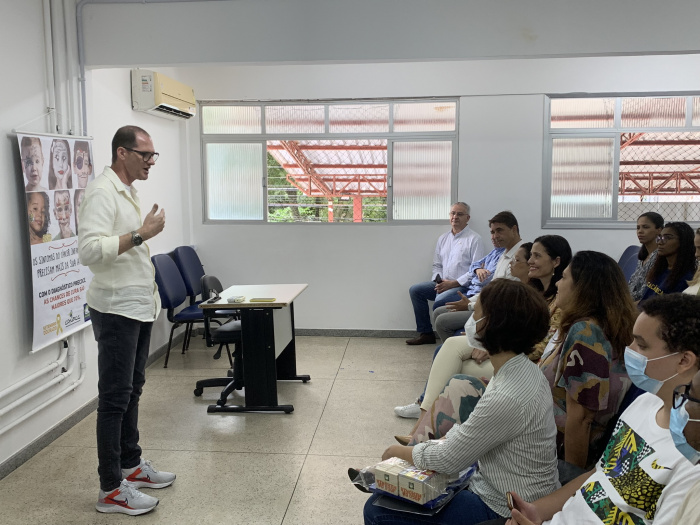 Escolas recebem selo por conscientização sobre o câncer infantojuvenil