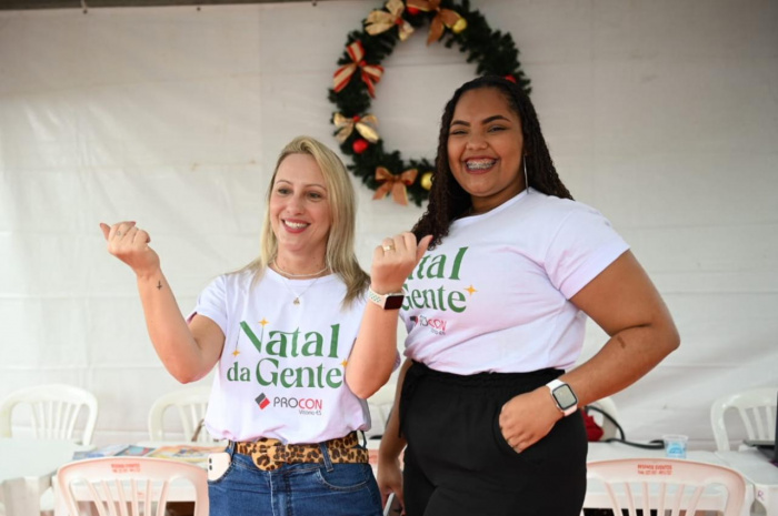 Anelisa (loirinha) e Anaysa Felix, atendimento Procon