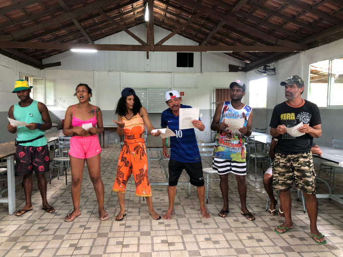 Ensaio com acolhidos do Centro Pop para apresentação no Pop Star