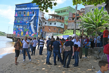 Entrega da pintura do Bar do Bigode