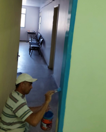 Pequenos reparos em escola