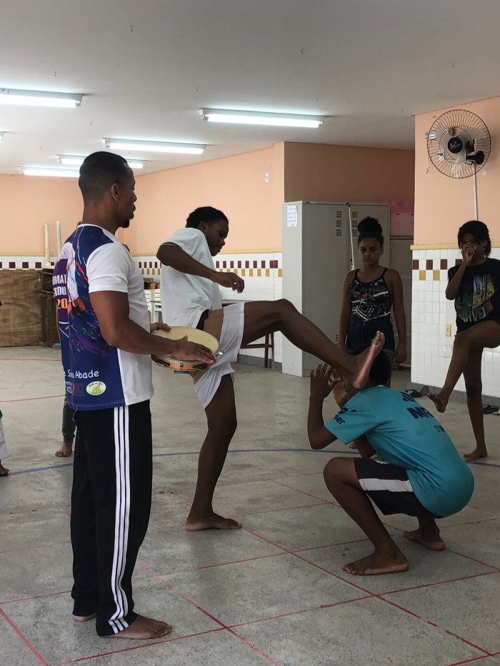 oficina de capoeira com adolescentes do projovem da prefeitura de vitória