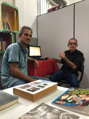 Pessoas em situação de rua fazem da leitura caminho para mudança de vida