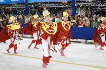 Escola Império de Fatima no desfile de Vitória