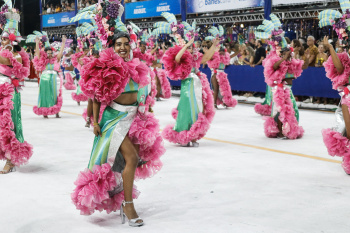 Escola Império de Fatima no desfile de Vitória