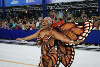 Escola Pega no Samba no desfile de Vitória