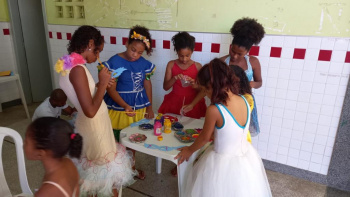 Marchinhas e hits de carnaval vão animar os Bailes da Convivência