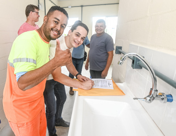 Projeto Reconstrução - Entrega de 03 Residências - Bairro Conquista