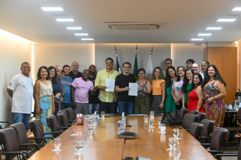Prefeito anuncia aumento do B&ocirc;nus Moradia