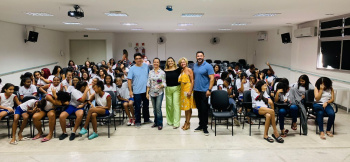 Mulheres que inspiram: palestras motivacionais encantam estudantes em escola