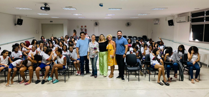 Mulheres que inspiram: palestras motivacionais encantam estudantes em escola