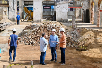 Prefeito visita o Mercado da Capixaba