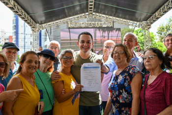 Assinatura da ordem de serviço do CCTI de Jardim Camburi