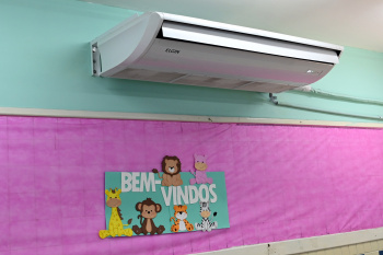 Entrega da instalação elétrica e ar condicionado EMEF Rita de Cássia