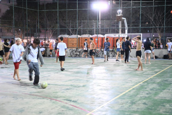 Cobertura da quadra da praça Nilze Mendes