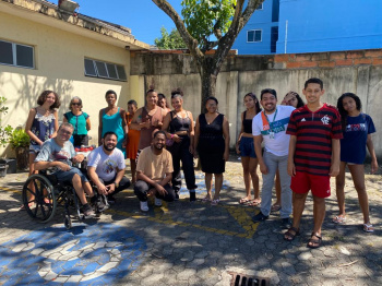 Empatia: adolescentes do Projovem vicenciam rotina da pessoa com defici&ecirc;ncia
