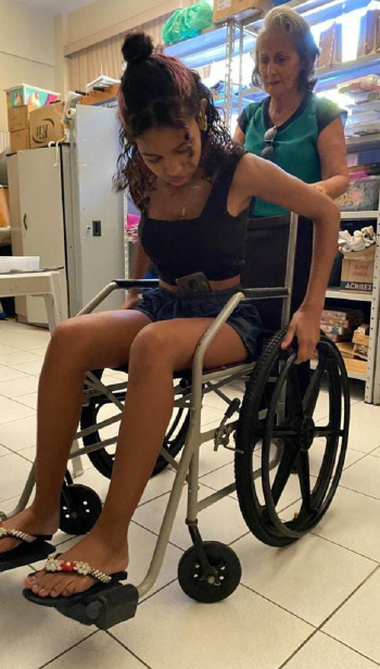Empatia: adolescentes do Projovem vicenciam rotina da pessoa com defici&ecirc;ncia