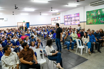 Entrega da reforma e climatização da Emef Asfa
