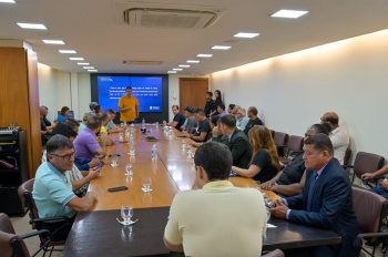 Lançamento do edital para reforma das quadras de Vitória