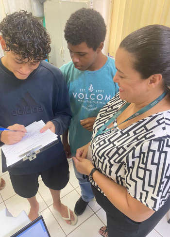 Adolescentes participam de oficina mapa de oportunidades