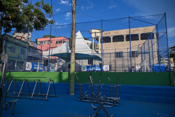 Entrega da reforma da quadra de Santa Martha