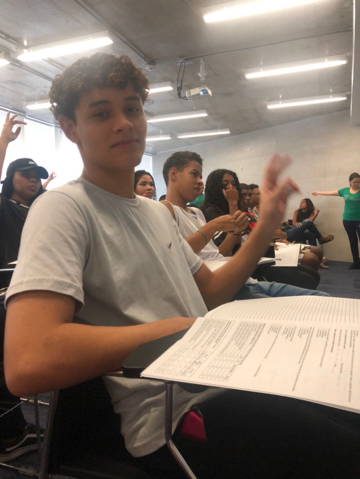 Adolescentes do Projovem participam de formação para mercado de trabalho