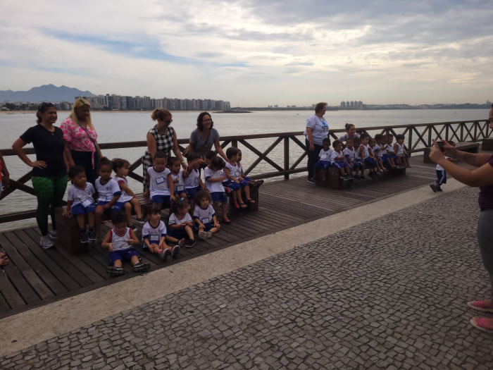Crianças visitam Pier de Iemanjá