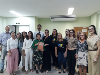 Vitória é a primeira capital do Sudeste a capacitar cuidador de criança com TEA