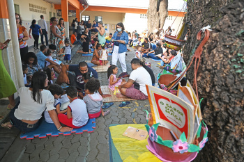 Projeto "Pé de livro" - CMEI Ocarlina Nunes Andrade