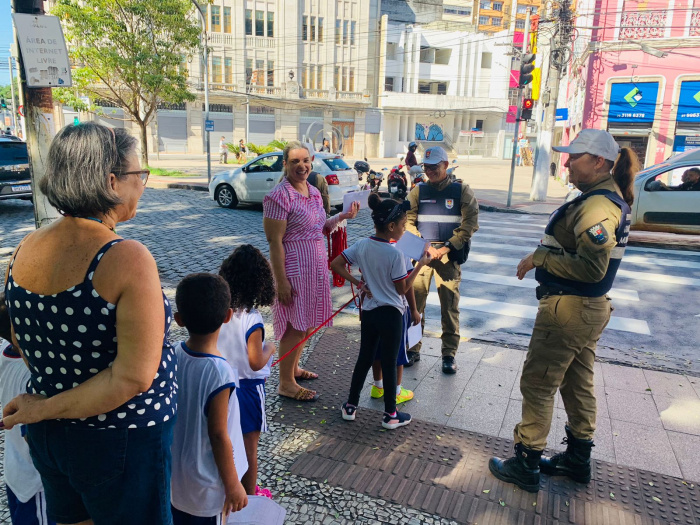 Crianças do Cmei TI Menino Jesus participam de campanha de incentivo à educação no trânsito