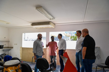 Prefeito visita obras de restauro do Mucane