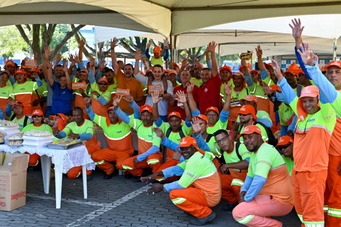 Homenagem aos trabalhadores da limpeza pública de Vitória