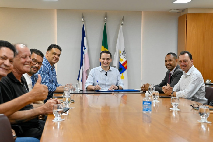 Vitória reduz o número de cargos comissionados e economiza R$ 4,2 milhões