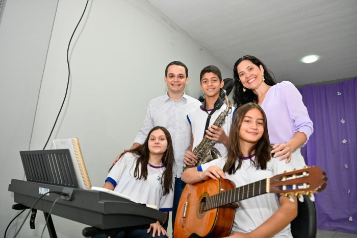 Entrega da nova rede elétrica e climatização da Emef Elzira Vivacqua dos Santos