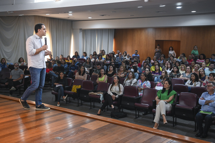 Pactuação de Metas da Educação no auditório da PMV