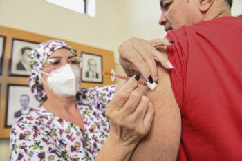 Prefeitura de Vitória no Dia de Vacinação na Assembleia Legislativa