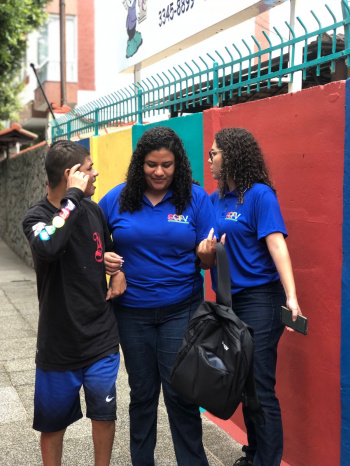 Crianças e Adolescentes do SCFV Jaburu vão ao Cine Jardins