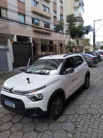 Ve&iacute;culo que coleta dados para constru&ccedil;&atilde;o do Plano de Mobilidade Urbana