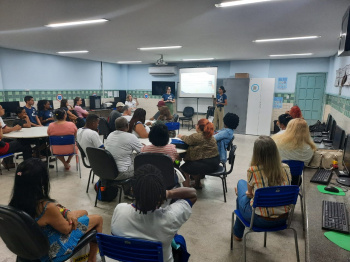 Estudantes da EJA participam de curso na UFES