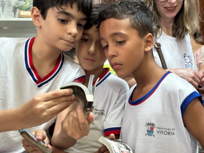 Em Vitória, o projeto atendeu a um total de 803 pessoas entre estudantes, professores e pedagogos.